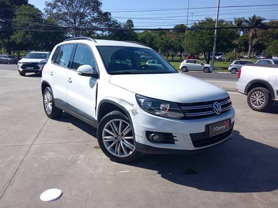 VOLKSWAGEN TIGUAN 1.4 TSI 16V TURBO GASOLINA 4P DSG VOLKSWAGEN TIGUAN 1.4 TSI 16V TURBO GASOLINA 4P DSG